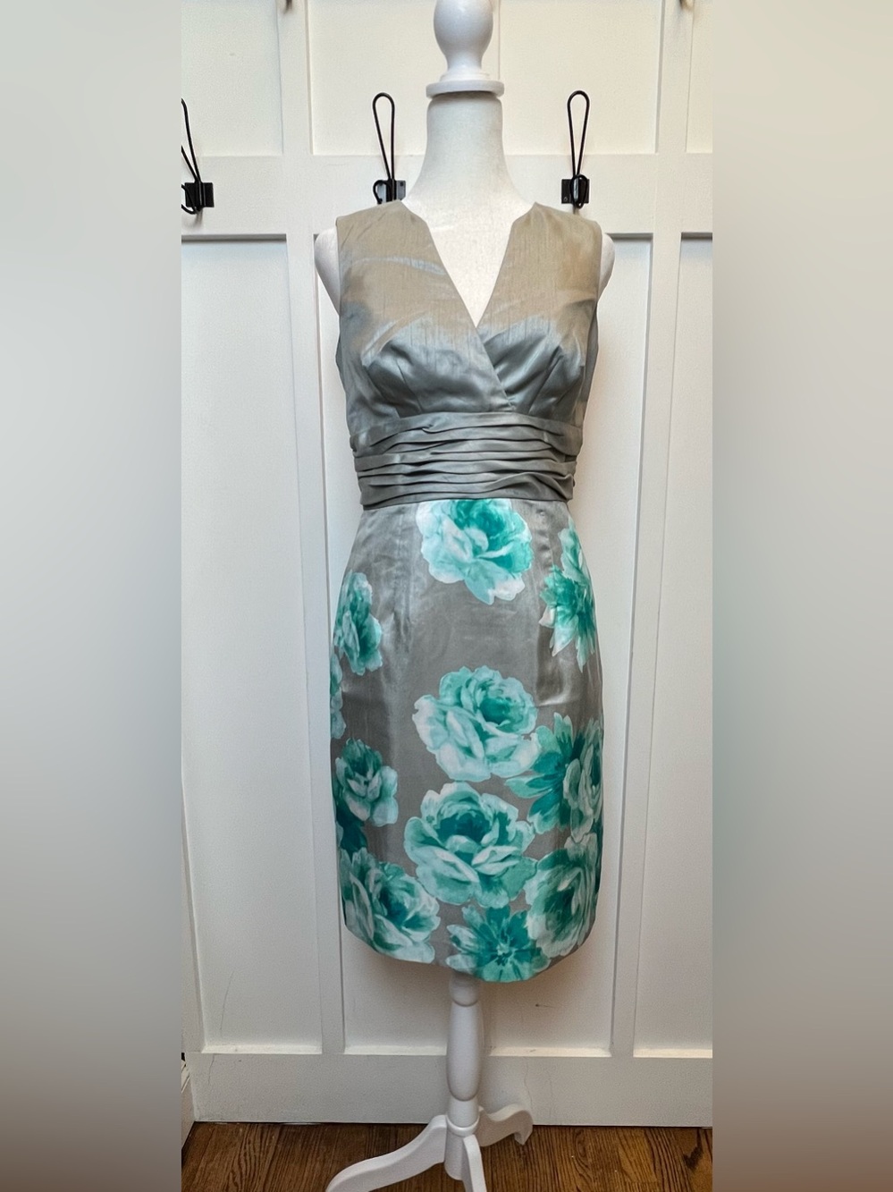 Ellen Tracy Teal Gray Sleeveless Knee Length Dress 27'' Waist (~Size 4) Floral